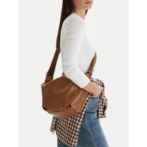 Torebka G-Star Raw. Brązowe listonoszki G-Star Raw, bez wzorów, bez dodatków. Za 199,99 zł.