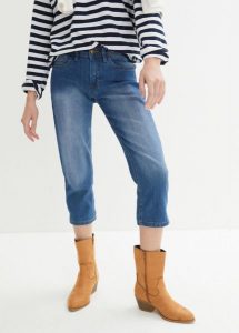 Dżinsy Slim Fit mid waist, cropped. Niebieskie jeansy bonprix, bez wzorów, z jeansu. Za 84,99 zł.