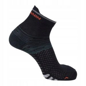 Skarpety do biegania Salomon Predict ankle odblaskowe paski wełna merino. Czarne skarpetki Salomon, bez wzorów, z elastanu. Za 54,00 zł.