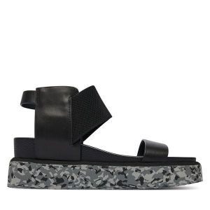 Sandały United Nude. Czarne sandały United Nude, bez wzorów, bez obcasa, na koturnie, bez zapięcia. Za 578,99 zł.