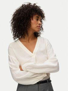 Vero Moda Bluzka Urli 10338835 Biały Regular Fit. Białe bluzki Vero Moda, xl, bez wzorów, z wiskozy, bez kołnierzyka, bez ramiączek. Za 139,99 zł.