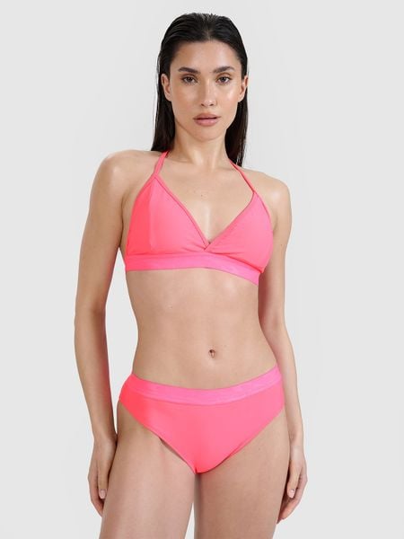 4F Góra od bikini damska - różowa L. Czerwone bikini 4f, bez wzorów, z elastanu. W wyprzedaży za 39,99 zł.
