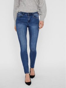 Vero Moda Jeansy Tanya 10222531 Granatowy Skinny Fit. Niebieskie jeansy Vero Moda, bez wzorów, z bawełny. Za 159,99 zł.