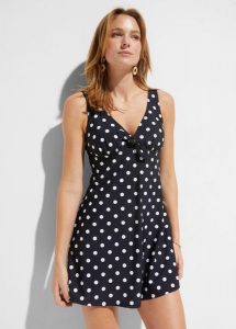 Sukienka kąpielowa. Czarne sukienki bonprix, na plażę, bez wzorów, eleganckie, bez kołnierzyka, bez ramiączek. Za 159,99 zł.