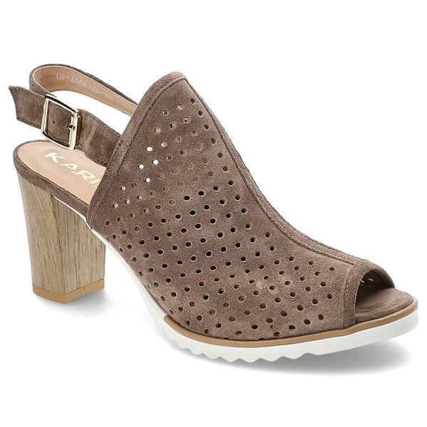 Sandały damskie Karino, matowa skóra naturalna perforowana i zapinana na sprzączkę i na słupku, jasnobrązowe, 1997-043-P-J. Brązowe sandały Karino, bez wzorów, ze skóry, bez obcasa, na obcasie, bez zapięcia. Za 199,00 zł.
