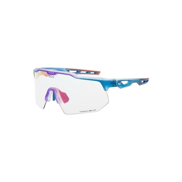 Okulary rowerowe fotochromowe GOG Loki - matt cristal blue/red. Niebieskie okulary przeciwsłoneczne GOG. Za 399,00 zł.