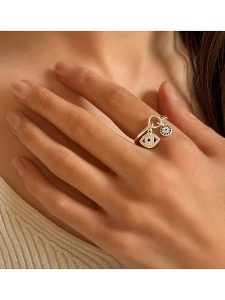 DI GIORGIO Srebrny pierścionek z cyrkoniami rozmiar: 54. Szare pierścionki DI GIORGIO, z cyrkonią, srebrne. Za 144,58 zł.