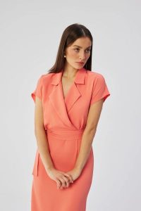 Elegancka sukienka z kołnierzem pomarańczowa. Brązowe sukienki Stylove, do pracy, l, bez wzorów, z elastanu, biznesowe, bez kołnierzyka, bez ramiączek, midi, dopasowane. Za 349,00 zł.