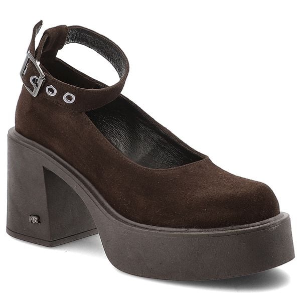 Brązowe Półbuty Karino Welurowe Obuwie Damskie. Brązowe półbuty Karino, bez wzorów, z weluru, bez obcasa, na obcasie, bez zapięcia. Za 433,99 zł.