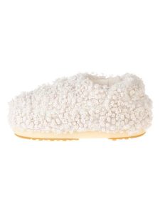 Moon Boot Kapcie w kolorze kremowym rozmiar: 35-36. Brązowe kapcie Moon Boot, bez wzorów. Za 184,46 zł.