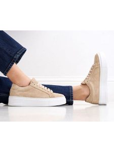 British Passport Skórzane sneakersy w kolorze beżowym rozmiar: 40. Brązowe trampki British Passport, bez wzorów, bez zapięcia. Za 347,99 zł.