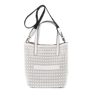 Biała Ażurowa Torebka Damska Hispanitas. Białe shopper bag Hispanitas, w ażurowe wzory, ze skóry ekologicznej, na ramię, bez dodatków. Za 449,00 zł.