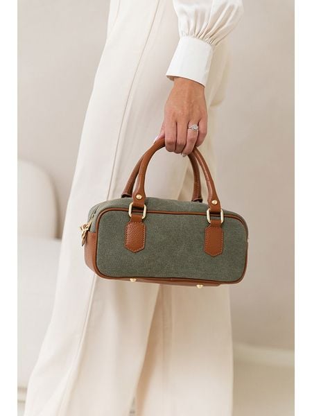 Lia Biassoni Skórzana torebka "Folgorida" w kolorze oliwkowo-karmelowym - 27 x 12 x 12 cm rozmiar: onesize. Zielone torebki klasyczne Lia Biassoni, bez wzorów, z materiału, przez ramię, bez dodatków. Za 217,99 zł.