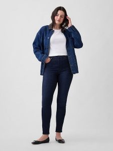 GAP Dżinsy - Skinny fit - w kolorze granatowym rozmiar: W26. Niebieskie jeansy GAP, bez wzorów, z podwyższonym stanem. Za 97,51 zł.