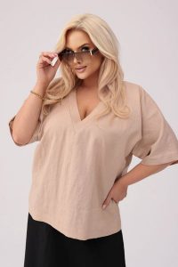 Kimonowa lniana bluzka Ines w kolorze nude PLUS SIZE OVERSIZE XXL. Bluzki Moda Size Plus Iwanek, l, bez wzorów, ze lnu, eleganckie, bez kołnierzyka, plus size, bez ramiączek. Za 239,90 zł.