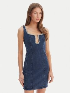 Guess Sukienka jeansowa W6RK69 D55M0 Niebieski Regular Fit. Niebieskie sukienki Guess, m, z aplikacjami, z bawełny, bez kołnierzyka, bez ramiączek. Za 675,99 zł.