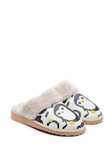 Goby Kapcie w kolorze białym ze wzorem rozmiar: 37. Białe kapcie Goby, bez wzorów, z materiału. Za 130,99 zł.