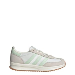 Buty RUN 70s 2.0. Białe buty trekkingowe ADIDAS, ze skóry, bez zapięcia. W wyprzedaży za 277,00 zł.