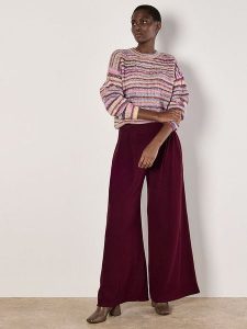 Apricot Sweter w kolorze beżowo-fioletowym rozmiar: M. Brązowe swetry oversize Apricot, m, bez wzorów, z wełny, bez ramiączek. Za 144,92 zł.