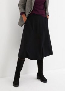 Spódnica midi z mieszanki wiskozy. Czarne spódnice bonprix, bez wzorów, z wiskozy, midi. Za 142,99 zł.