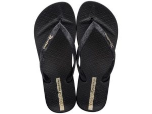 Klapki Ipanema Anat Lolita Fem Damskie. Czarne klapki Ipanema, bez wzorów, z gumy, bez obcasa. Za 73,99 zł.