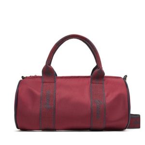 Torebka Guess. Czerwone torebki klasyczne Guess, z aplikacjami, bez dodatków. Za 249,99 zł.