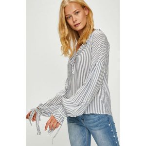 Trendyol - Bluzka. Bluzki marki Trendyol. W wyprzedaży za 59,90 zł.