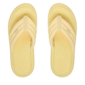 Japonki Roxy. Żółte klapki Roxy, bez wzorów, bez obcasa. Za 129,99 zł.