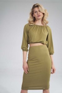 Krótka Marszczona Bluzka z Rękawem 3/4 - Jasna Oliwka. Białe bluzki Figl, m, bez wzorów, z elastanu, bez kołnierzyka, bez ramiączek. Za 159,00 zł.