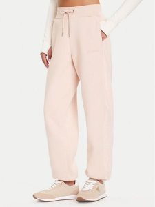 Guess Spodnie dresowe V5BB10 KB681 Różowy Regular Fit. Czerwone spodnie dresowe Guess, xl, z aplikacjami, z dresówki. Za 299,99 zł.