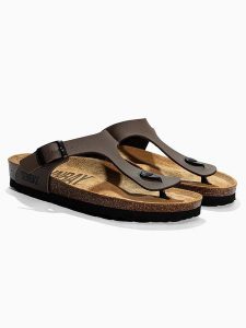 Sunbay Japonki "Camelia" w kolorze brązowym rozmiar: 40. Brązowe klapki Sunbay, bez wzorów, z otwartym noskiem, bez obcasa. Za 153,71 zł.
