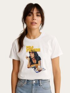 WOOOP Koszulka "Pulp Fiction Vintage Mia Wallace" w kolorze białym rozmiar: M. Białe bluzki Wooop, m, bez wzorów, z bawełny, vintage, bez kołnierzyka, bez ramiączek. Za 56,99 zł.