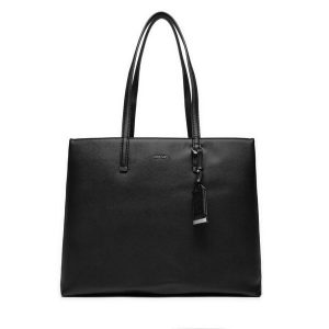 Torebka Calvin Klein. Czarne shopper bag Calvin Klein, bez wzorów, bez dodatków. Za 449,99 zł.