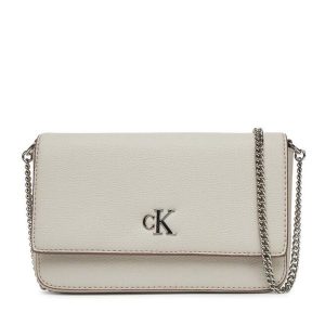 Torebka Calvin Klein Jeans. Brązowe torebki klasyczne Calvin Klein Jeans, bez wzorów, z jeansu, bez dodatków. Za 209,99 zł.