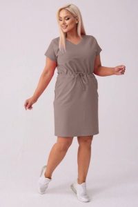 Dresowa sukienka Bianca w kolorze fango PLUS SIZE XXL WIOSNA. Sukienki Moda Size Plus Iwanek, na co dzień, na wiosnę, l, bez wzorów, z bawełny, eleganckie, bez kołnierzyka, plus size, bez ramiączek, midi, proste. Za 239,90 zł.