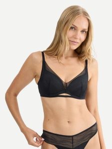 Triumph Biustonosz push-up Breathe & Lift 10226602 Czarny. Czarne biustonosze Triumph, bez wzorów, z syntetyku. Za 189,99 zł.