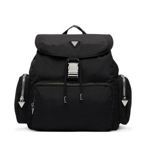 Plecak Guess. Czarne plecaki Guess. Za 324,99 zł.
