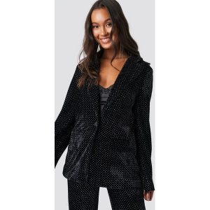 Galore x NA-KD Aksamitna marynarka - Black. Marynarki i żakiety marki Galore x NA-KD. W wyprzedaży za 113,58 zł.
