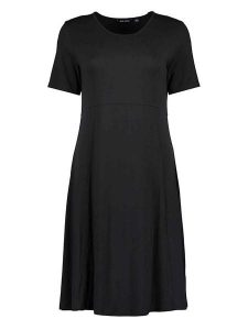 Blue Seven Sukienka w kolorze czarnym rozmiar: 46. Czarne sukienki Blue Seven, bez wzorów, bez kołnierzyka, bez ramiączek, mini. Za 37,30 zł.