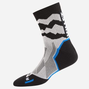 Skarpety do biegania w terenie Millet Intense Crew Socks Czarny. Czarne skarpetki Millet, bez wzorów, z tkaniny. Za 89,00 zł.
