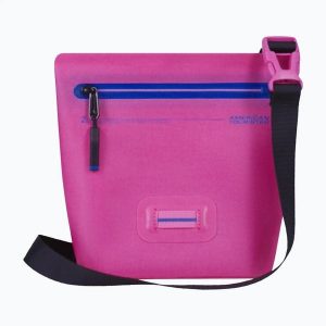 Saszetka American Tourister Colourdry S. Czerwone nerki i saszetki AMERICAN TOURISTER, bez wzorów, z materiału. Za 119,99 zł.