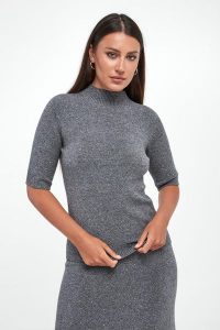 Sweter damski z cekinami LIU JO. Swetry klasyczne Liu Jo, xs, bez kołnierzyka. Za 539,00 zł.