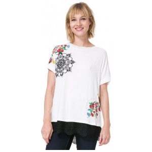 Desigual T-Shirt Damski Oporto S Kremowy. T-shirty marki Desigual. W wyprzedaży za 135,00 zł.