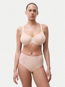Chantelle Figi klasyczne z wysokim stanem Norah Chic C16M80 Różowy. Czerwone figi Chantelle, bez wzorów, z syntetyku. Za 149,99 zł.