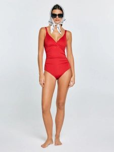 Kostium kąpielowy jednoczęściowy czerwony Sallsa 603. Czerwone stroje jednoczęściowe Big Star, bez wzorów. Za 159,99 zł.