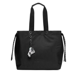 Torebka Roxy. Czarne shopper bag Roxy, bez wzorów, bez dodatków. Za 199,99 zł.