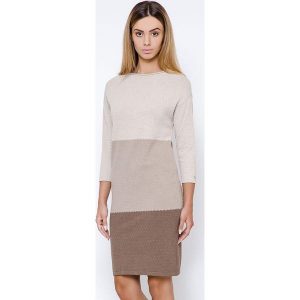 Sukienka w kolorze beżowo-brązowym. Sukienki marki Far Far Fashion. W wyprzedaży za 114,95 zł.