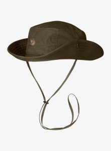 Kapelusz Fjallraven Abisko Summer Hat. Zielone kapelusze Fjällräven, bez wzorów, z materiału. Za 330,99 zł.