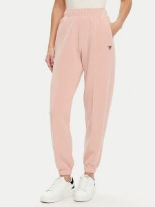 Guess Spodnie dresowe V5RB11 KCAY2 Różowy Regular Fit. Czerwone spodnie dresowe Guess, l, z aplikacjami, z dresówki. Za 249,99 zł.