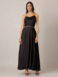 APART Sukienka w kolorze czarnym rozmiar: 40. Czarne sukienki Apart, bez wzorów, bez kołnierzyka, bez ramiączek, maxi. Za 239,99 zł.